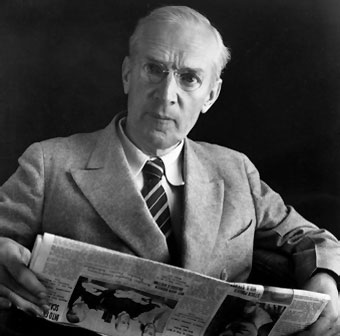 QuotesforGoal's tweet photo. "Es difícil hacer que un hombre entienda algo cuando su salario depende de que no lo entienda"

Upton Sinclair https://t.co/iiZwX12Rit