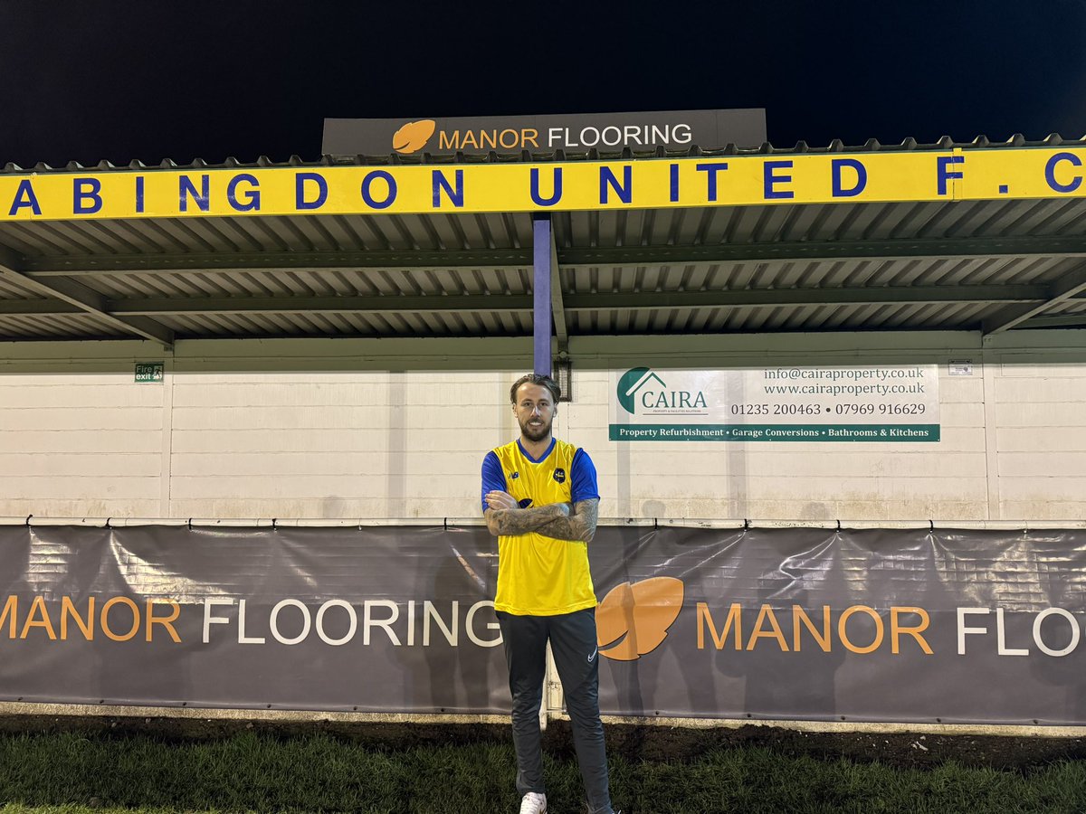 BLOOMY IS A YELLOW ✍️✅

We are delighted to announce the signing of Louis Bloomfield from <a href="/MiltonUnited/">Milton United FC</a> 

A local lad, Bloomy has been a vital player for Milton over the last few seasons racking up 200 apps