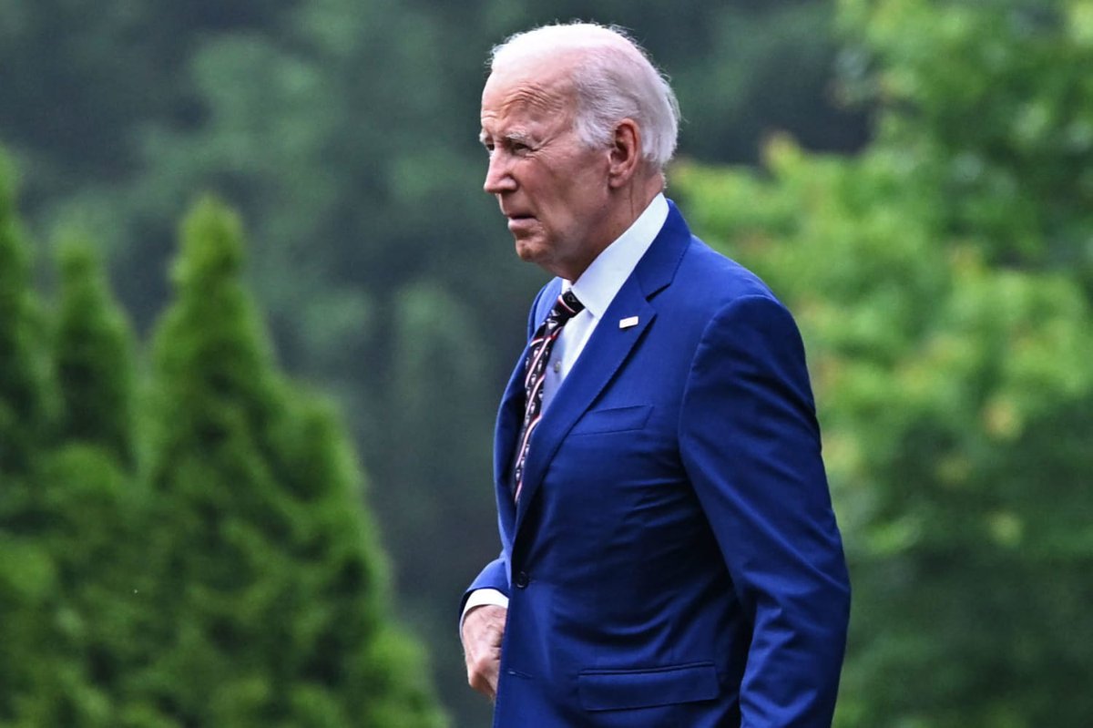 Victoria00025's tweet image. Be honest 👇

Do you think Joe Biden will go down in history as the WORST President in America’s history?
