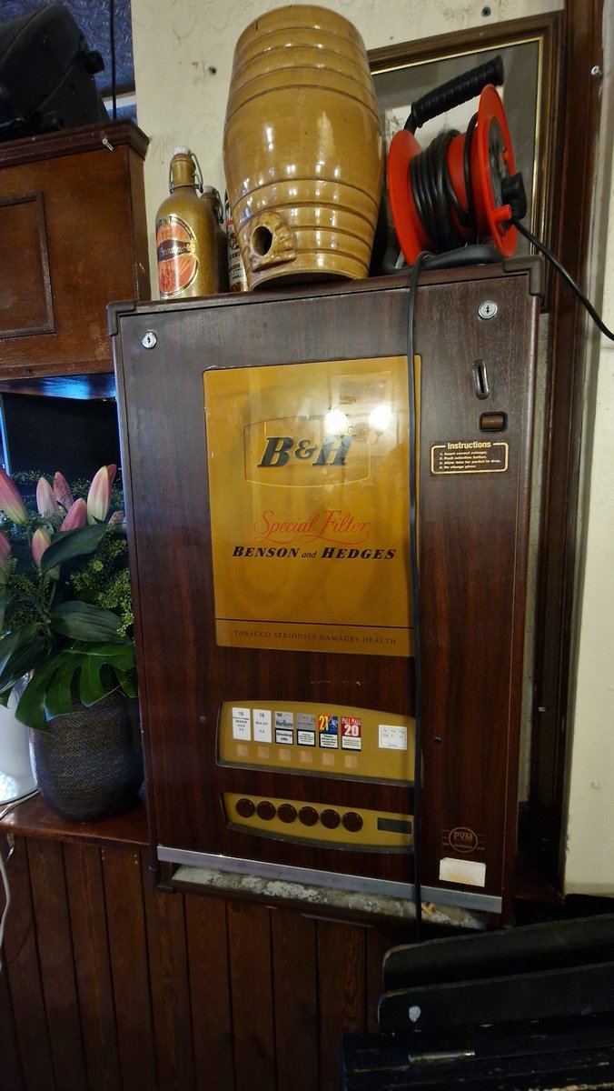 During Sundays outing for the <a href="/PubHistoryTours/">Pub and History Walking Tours</a>, many people were in love with this disused cigarette machine in the 'Blue Post' at 22 Berwick St, London, Soho W1F. I'd bring these nostalgic gems back to life in a shot and to hell with anyone who doesn't like it. 🤝🏆