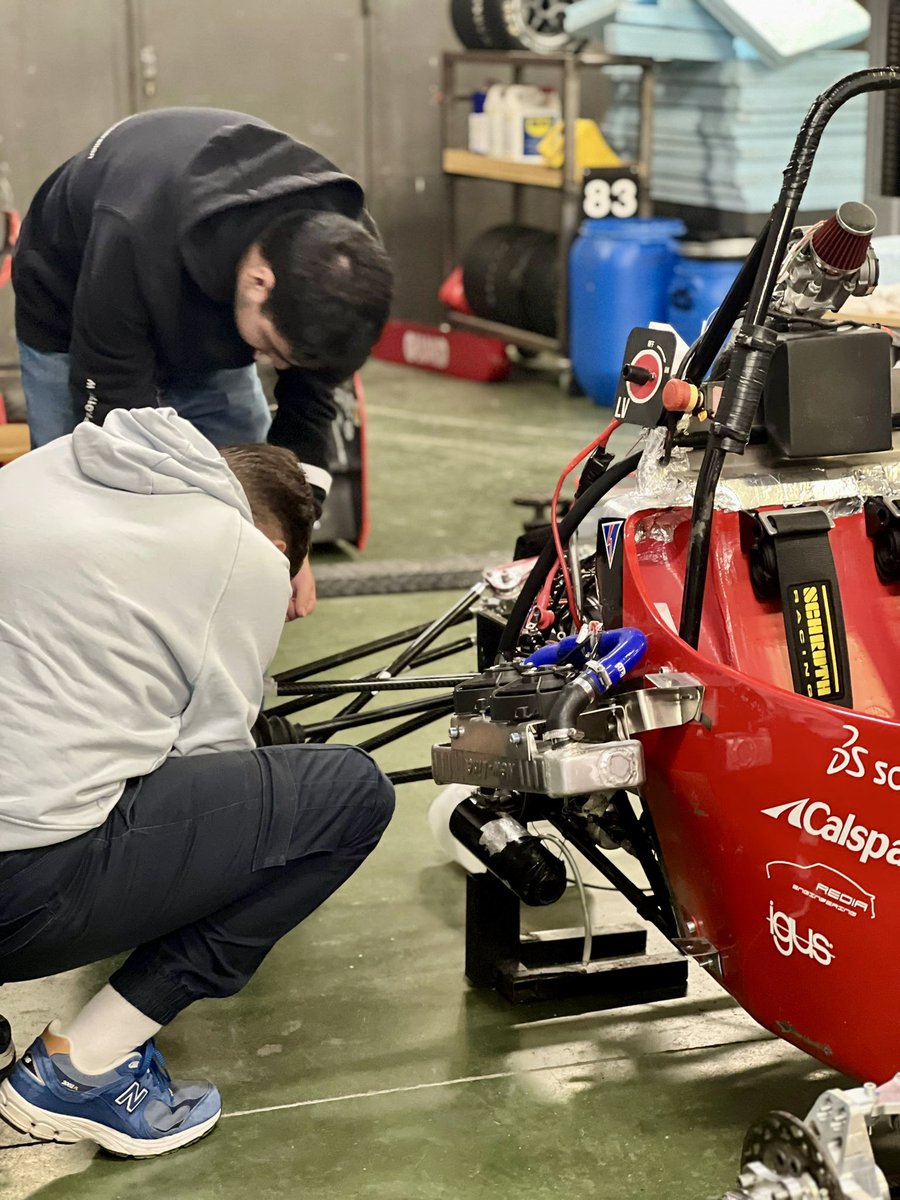 FormulaUEM's tweet image. The best part of Formula Student isn’t just the final product, it’s the process. 🔧 The moments spent solving problems together, learning new skills 📚, and watching the car evolve from an idea into something we can actually drive. 🏎️💨

#fuem #uem #formulauem #formulastudent