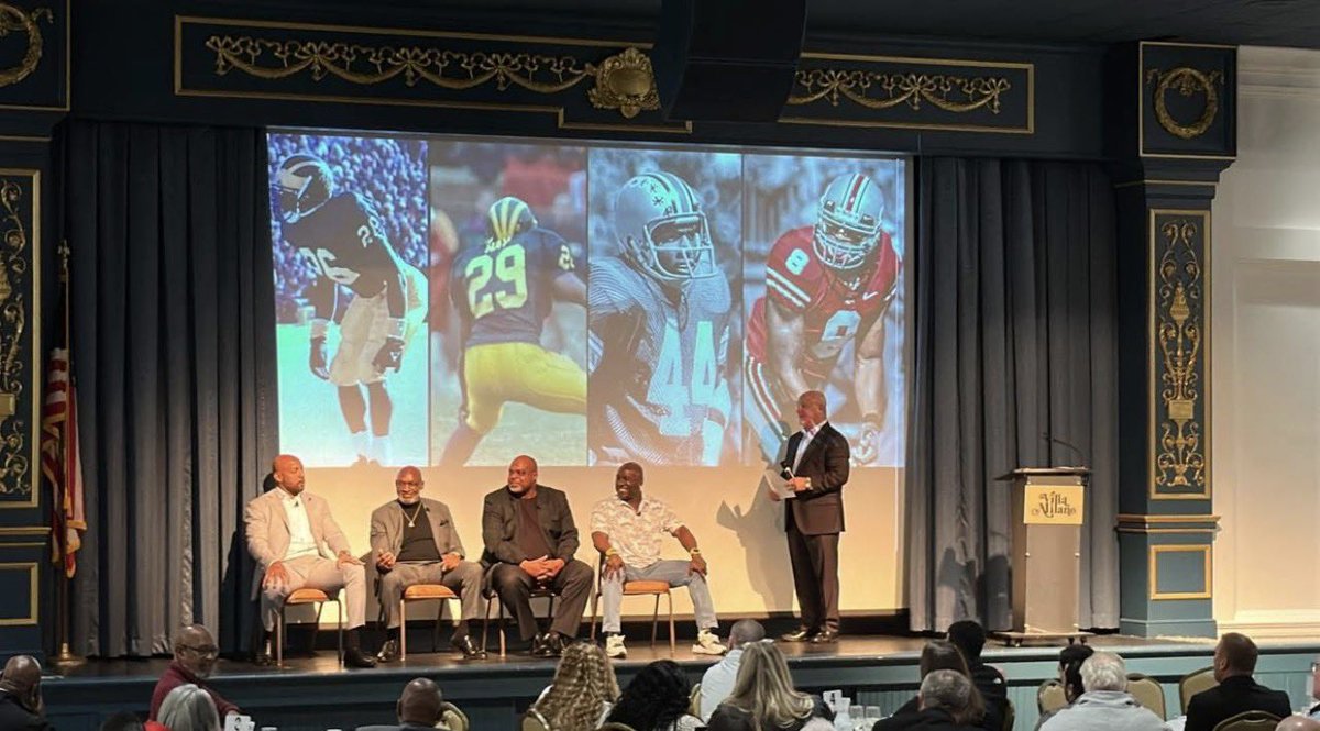 KatieLoganPR's tweet photo. No better way to kick off Michigan week every year than with the John Hicks Unlimited Love event benefitting the wonderful @unverferthhouse! #gobucks https://t.co/CzQcqQBhNa