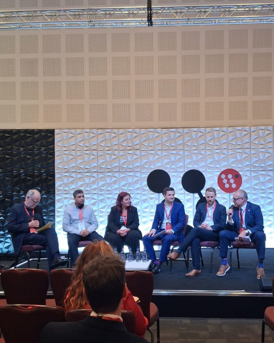 GlobalWelsh's tweet image. 🏴󠁧󠁢󠁷󠁬󠁳󠁿 GLOBALWELSH AT WALES TECH WEEK 2025 🏴󠁧󠁢󠁷󠁬󠁳󠁿 

On 24th - 25th November, the GlobalWelsh team had the pleasure of attending Wales Tech Week at ICC Wales. It was an energising two days of networking and connecting with inspiring businesses.

#WeAreTheGlobalWelsh #WalesTechWeek