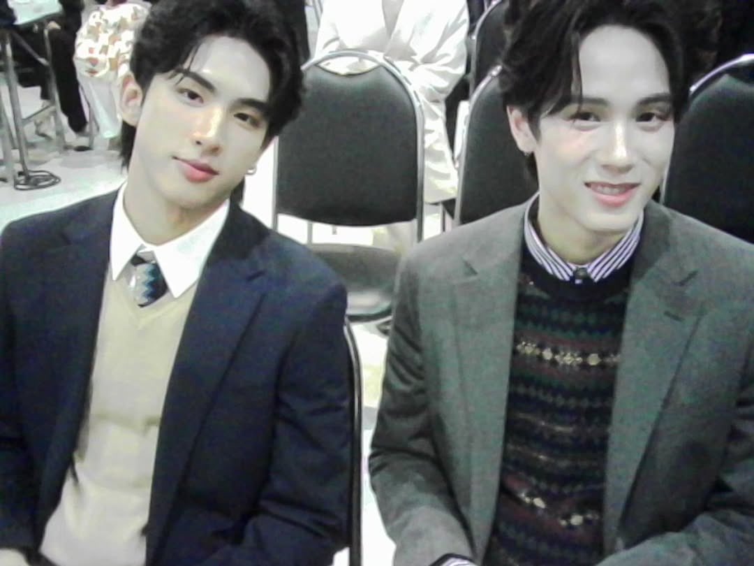 myntruary's tweet image. พี่เซิ้บกับน้องป๋องแป๋ง(ป๋องแป้ง)

MAGIC VIBES MAXIMIZED X SJ

#RoommateChaos #GMMTV2026
#GMMTV2026XSurfJava
#swensurf #javabh
@swensurf @javabh28