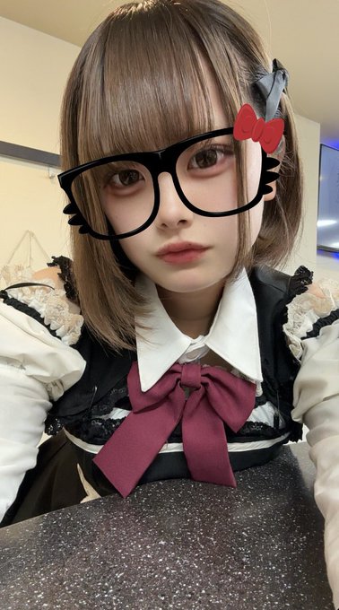 SECRET BASE -可愛いメイドと酒の店-のツイート