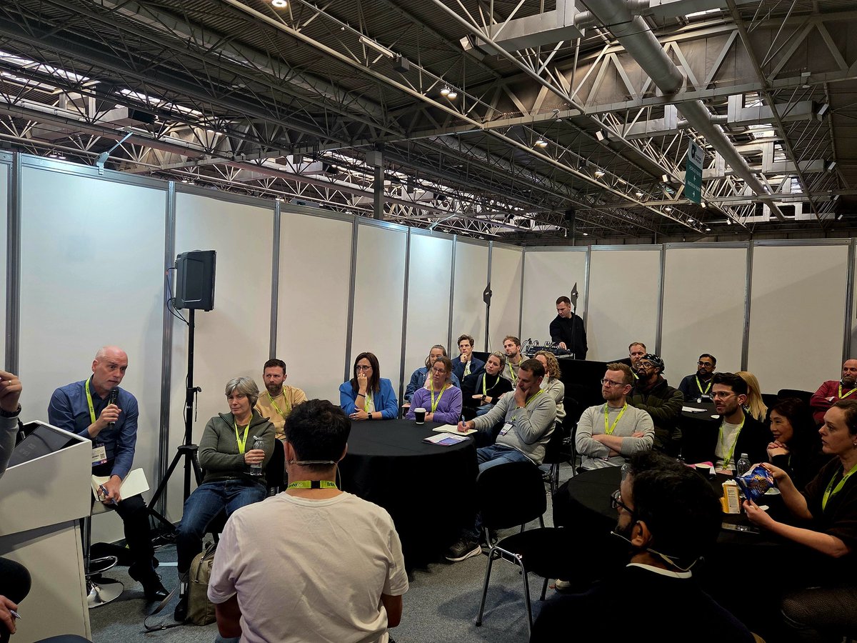 Sharon Chan tweet media