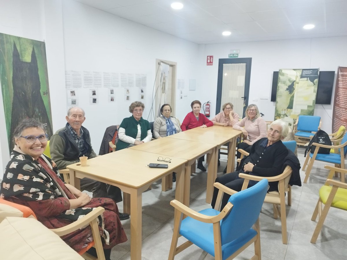🎯¡Seguimos disfrutando de los talleres, exposición y cuentacuentos con la campaña #TesorosdePapel!
Os dejamos con algunas 📷 de estas semanas en Guijo de Coria, Puerto de Santa Cruz y Villamesías.
 
---
<a href="/DiputacionCC/">DiputacionCC</a>