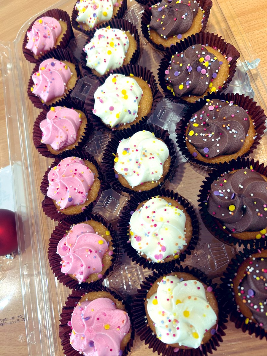 🎄✨ A huge thank you to our amazing student helpers and brilliant site staff for decorating our Christmas tree with some festive treats! 

Your hard work and festive spirit have made our academy sparkle. ⭐️👏

We appreciate you!