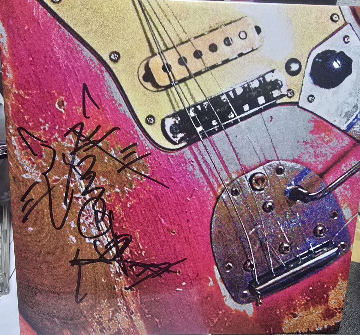 2019_flag's tweet image. #澄田健 さんのソロ作『Magenta』全編に渡り壮大でメロディーラインが抜群、その中でも４曲目が特に凄い印象的で頭に残ります。
ギターは当然、音色もニュアンスも抜群！凄い音で録れてます。
本日は、澄田さんお誕生日‼️
Happy  Birthday🎂
Mr. ROCK&apos;N&apos;ROLL Believer‼️
#VooDooHawaiians
#シナロケ