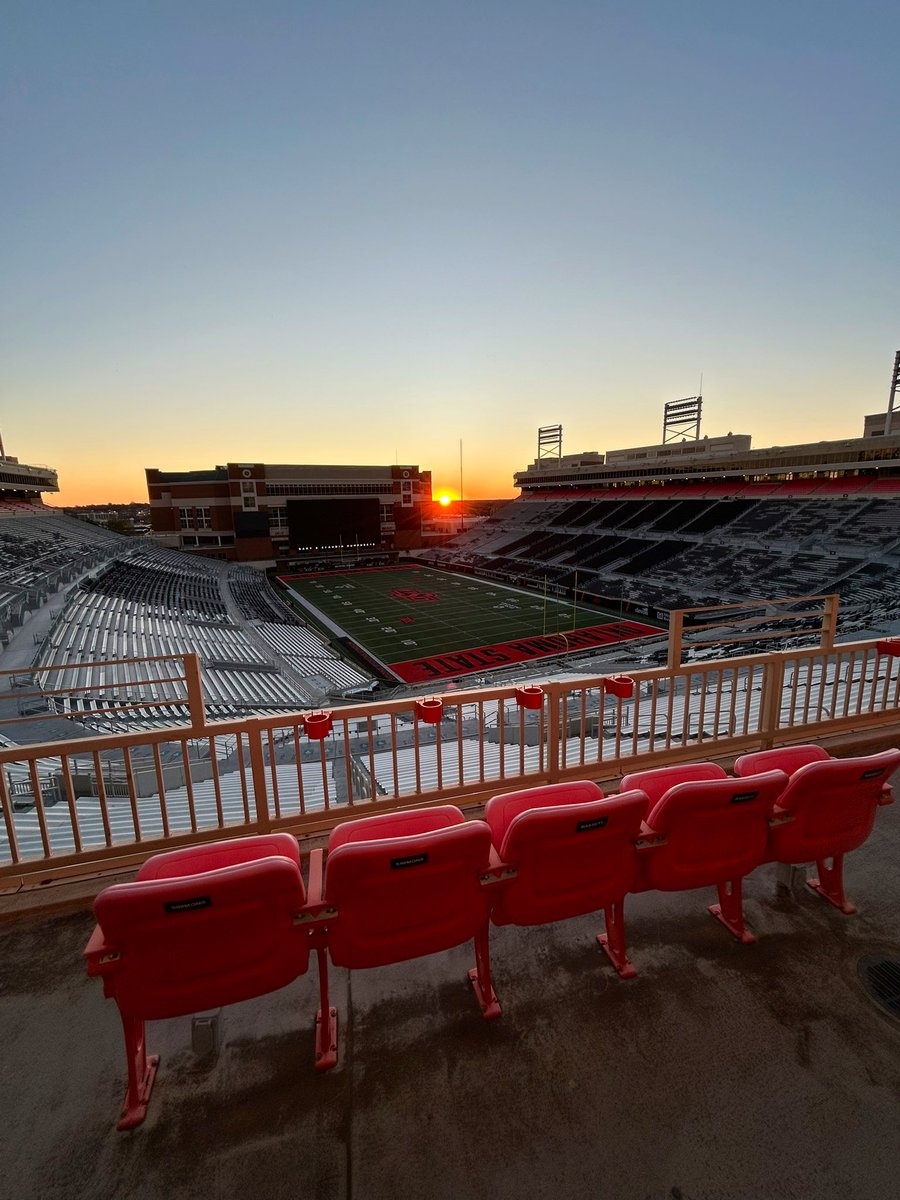 CBassett_UCF's tweet image. Woke up feeling grateful for this year. I got to be a Poke again! This season has sucked &amp;amp; I’m truly sorry to our players &amp;amp; fans. 
OSU deserved better.
I know OSU is in great hands because of the hire @ChadWeiberg made! 

Gonna soak up this last Saturday with the boys!
Loyal&amp;amp;True
