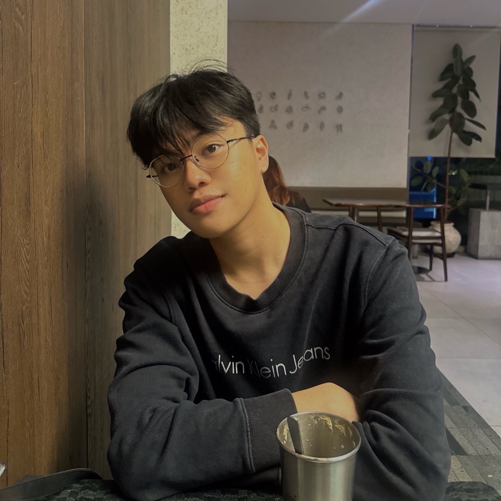 pengwinningg's tweet image. Thank you BATAK