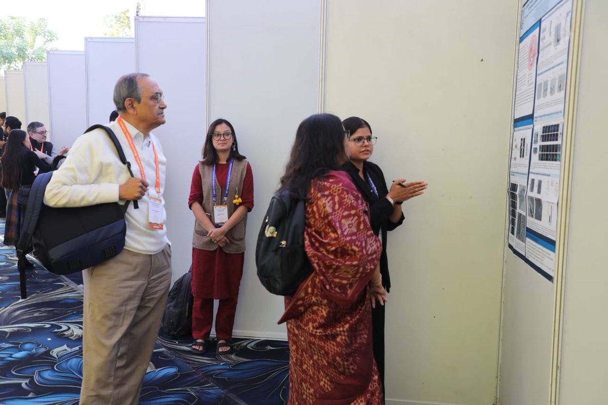 cdriacademy's tweet image. Glimpses from today&apos;s poster session of 33rd National Congress of Parasitology happening @CSIR_CDRI @ISPParasitology 
#NCP2025 @CSIR_IND