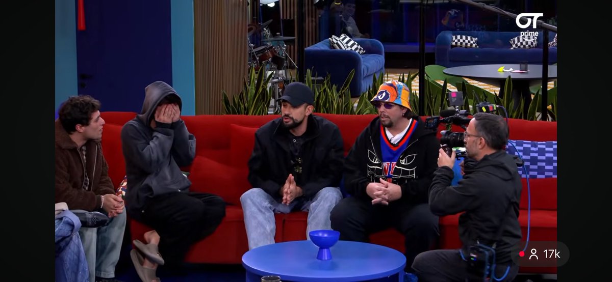 bubblegoom__'s tweet image. si os gusta la sudadera de Gengar de Spok las hago yo, chat #OTDirecto26N