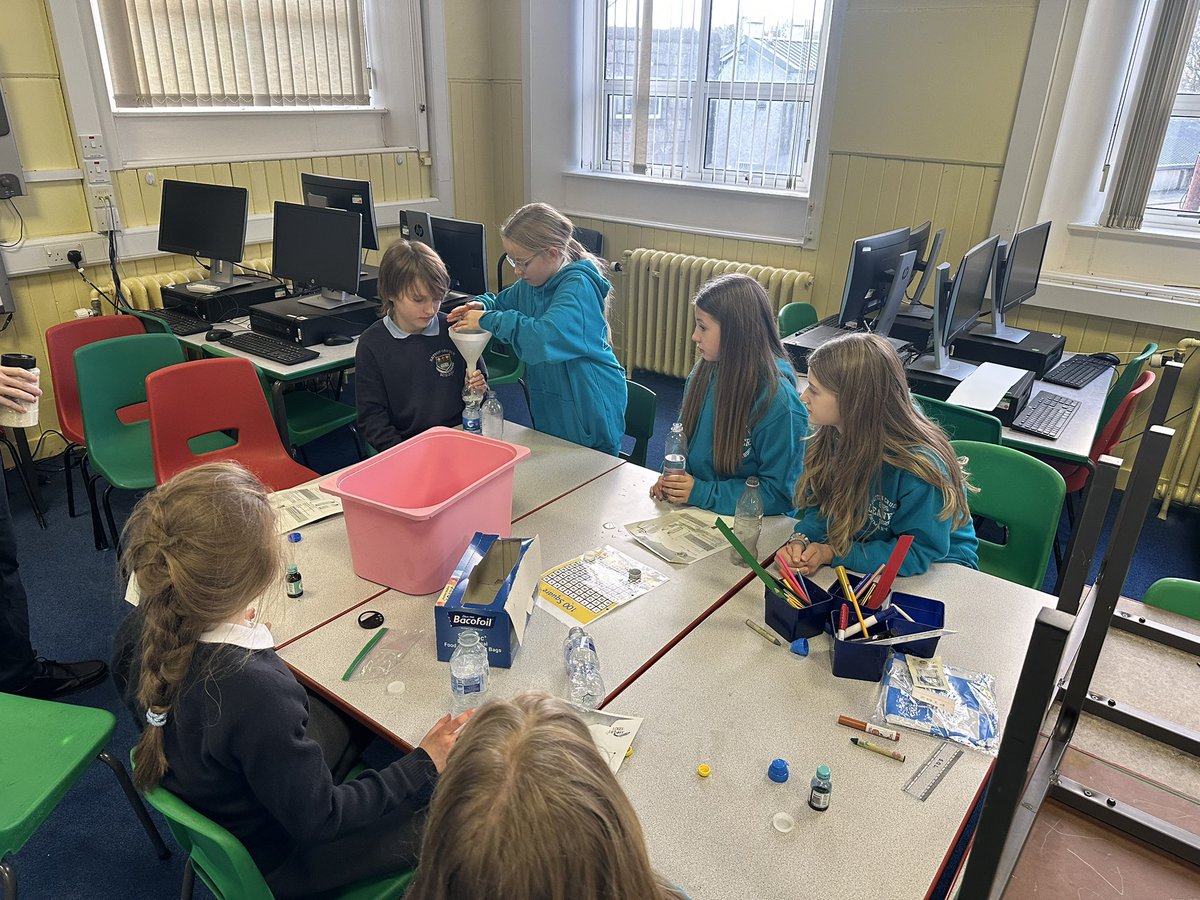 P6.7 have been learning about natural disasters as part of IDL. This week, we were learning all about hurricanes through a carousel of lessons: 
1. Hurricards! (Research game)
2. Interviewing a USA local who has experienced them
3. Hurricane experiment 
Pupils loved it! #onTRACK