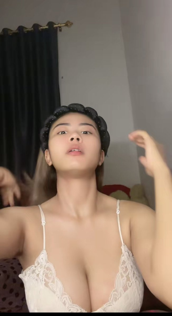 natnatan01's tweet photo. Perek bikin ngaceng aja bangsat enak banget bacolin pas live #vcsbugilll #vcscrottt #kontolinfoto #kontolin #kontolinmuka #pejuhinfoto #PejuhinChallenge #fantasiin #bacoliin #sange #kontolngaceng #pejuhinchallange #sange #SANGE_AAAAAAA https://t.co/3joC4CgPYi