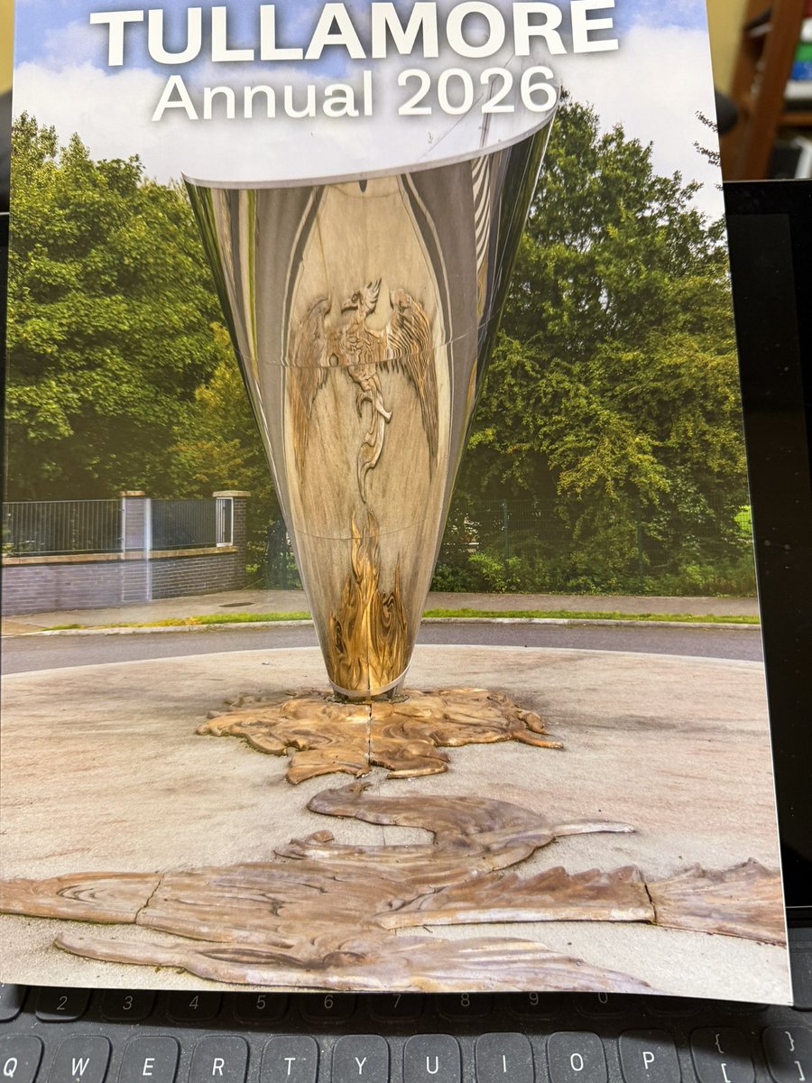 MidlandsMH's tweet image. EXCELLENT CHRISTMAS PRESENT: 
Tullamore Lions Club 2025/26 Annual is now on sale in all newsagents, bookshops and other retail stores in the greater Tullamore area. Our Annual can also be bought online and shipped around the world. What a wonderful Christmas present .