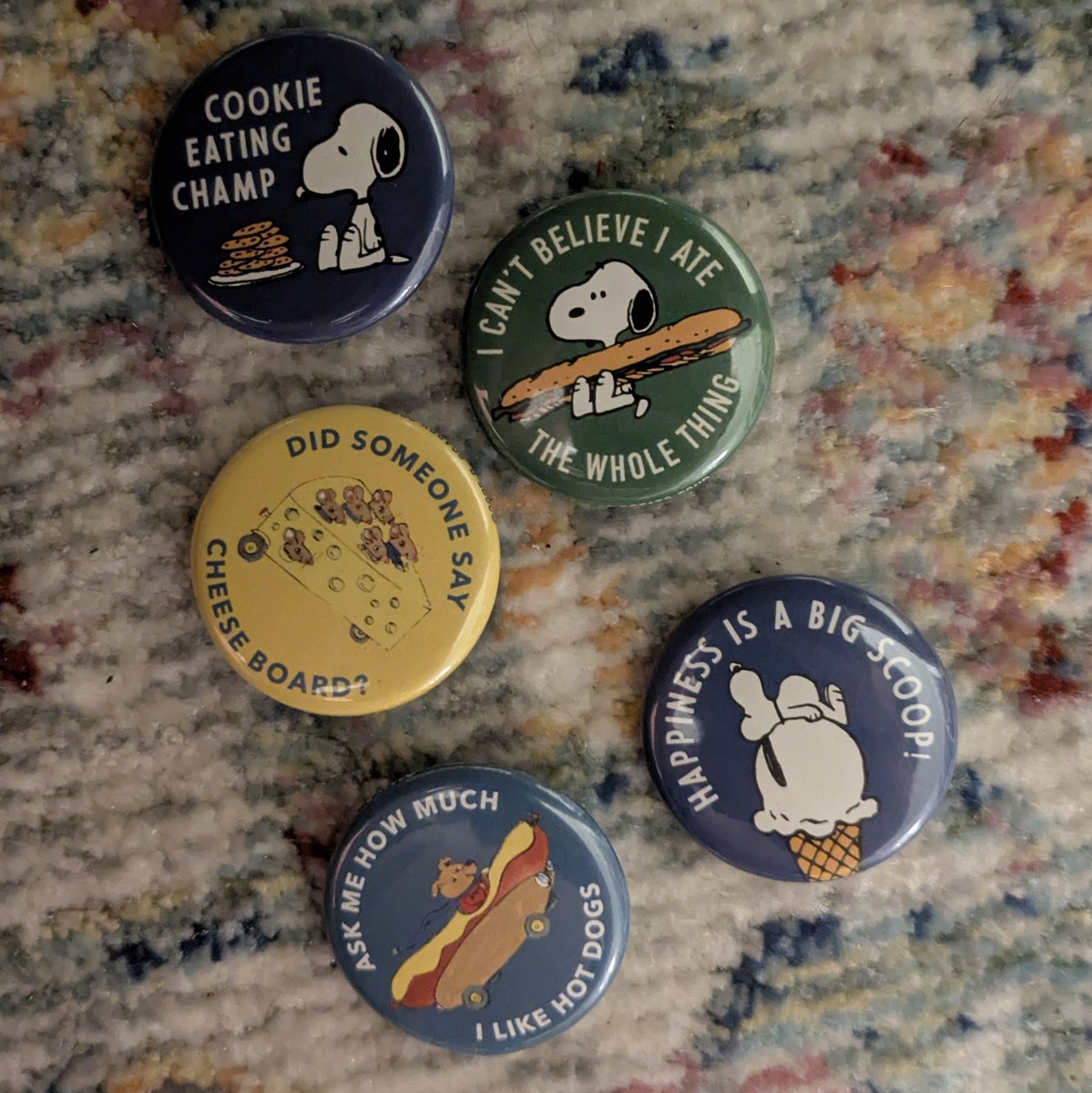 mimibrokkoli's tweet image. button haul bc these are incredible finds