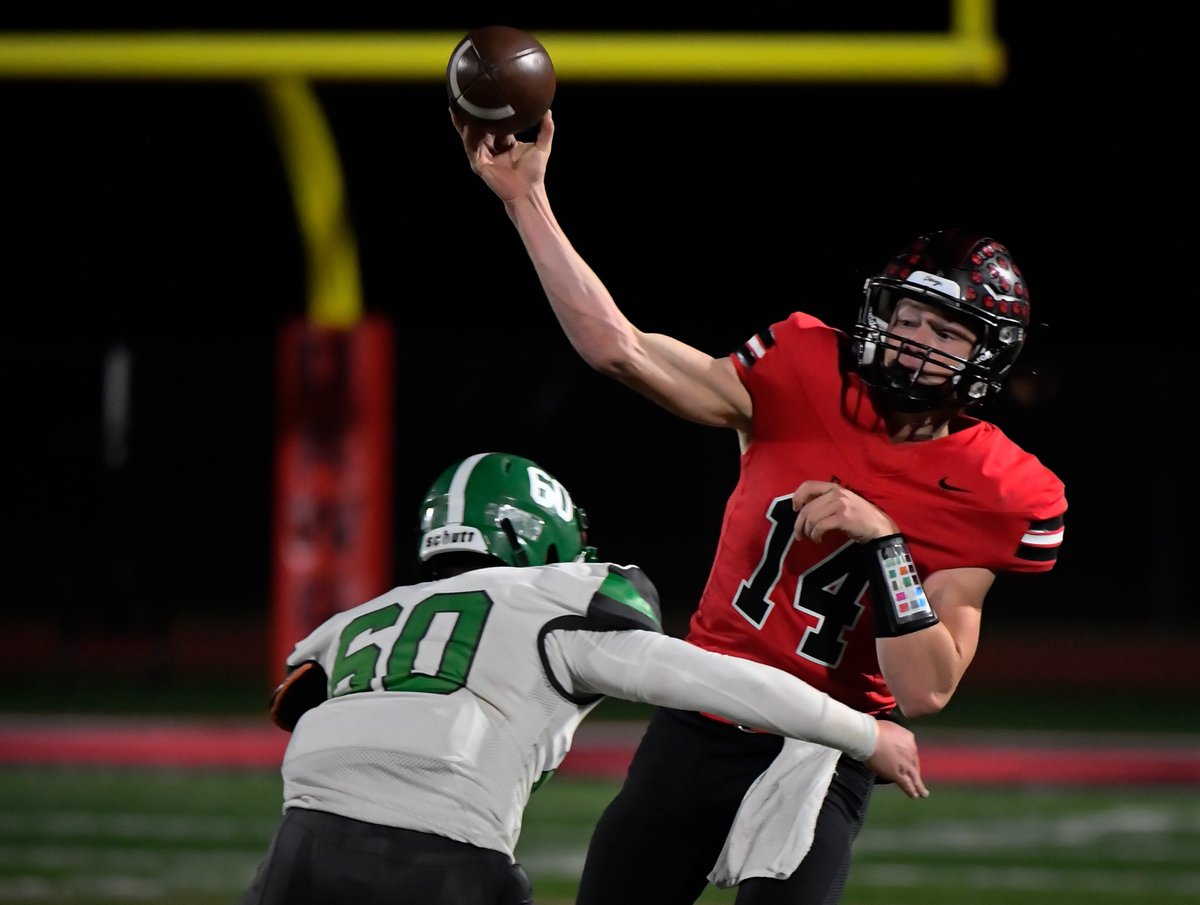 . <a href="/CanannMitch/">Canann Mitchell</a> takes advantage of opportunity to be 'the guy' for state-bound <a href="/RHS_DAWG_FB/">Rossville HS FB</a>. From <a href="/TopsportsN/">TopSports.news</a> contributor <a href="/ToddFertig1/">Todd Fertig</a>. <a href="/RossvilleDawgs/">Rossville Dawgs</a> ... 
loom.ly/LdfoVII