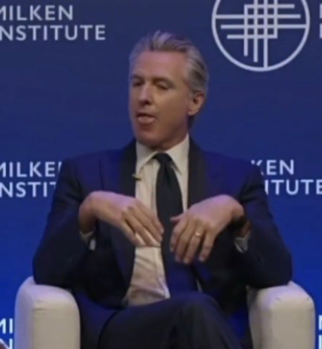 honeyybomb's tweet image. Gavin Newsom’s “Next Generation 911” masterpiece:  
✅ $450 million spent since 2019  
✅ Rolled out to just 23 of California’s 450 dispatch centers  
✅ Immediately caused dropped calls, misrouted emergencies, and total 911 outages  
✅ Now being completely scrapped  

Half a…