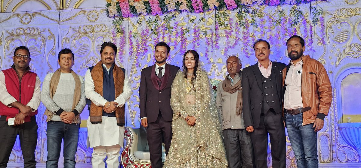 vaibhavpawarmp's tweet image. आज बरघाट नगर में श्री धनराज बिसेन जी क़े सुपुत्र श्री मनीष बिसेन के आशीर्वाद समारोह में सम्मिलित होकर नवविवाहित जोड़े व बिसेन परिवार को शुभकामनायें प्रेषित कीं।

प्रभु श्रीराम से आपके सौहार्दपूर्ण व मंगलमय दाम्पत्य जीवन की प्रार्थना है।