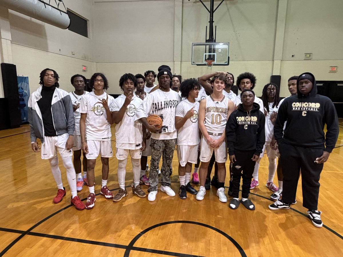 KruegerBarrett's tweet image. Thank you to former Spider standout, Jaden Reid, &amp;amp; other former players for attending last nights big win over K-Town!  Appreciate you Brayden, Carter, Ty, Gabe, Josiah &amp;amp; Olivia.  At Concord…We Family!⁦@_CHSathletics⁩ ⁦@ConcordBuilt⁩ ⁦⁦@Spider_Boosters⁩