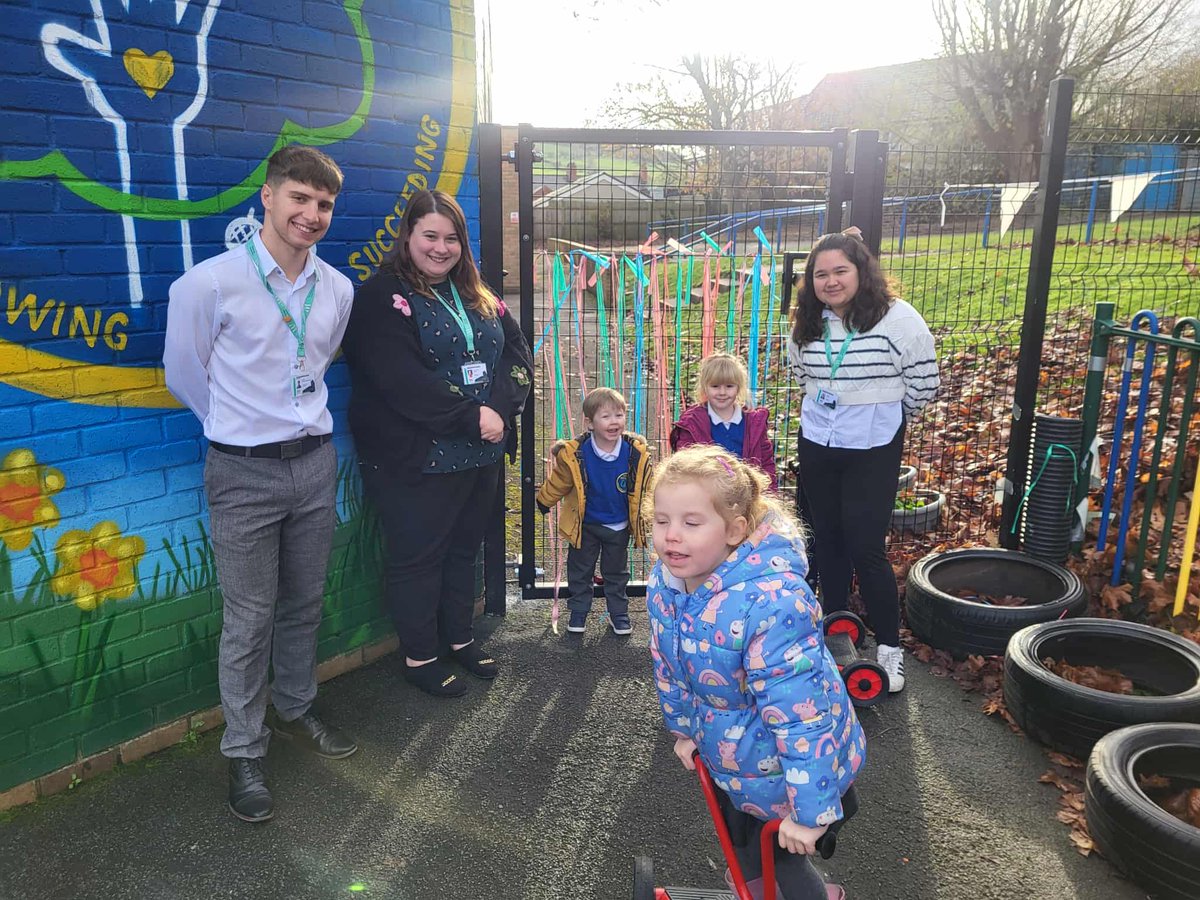Our Nursery children loved meeting some of the teaching students from University of Wrexham @teachwrexham @wrexhamuni  #partnership #opportunity #curriculumforwales