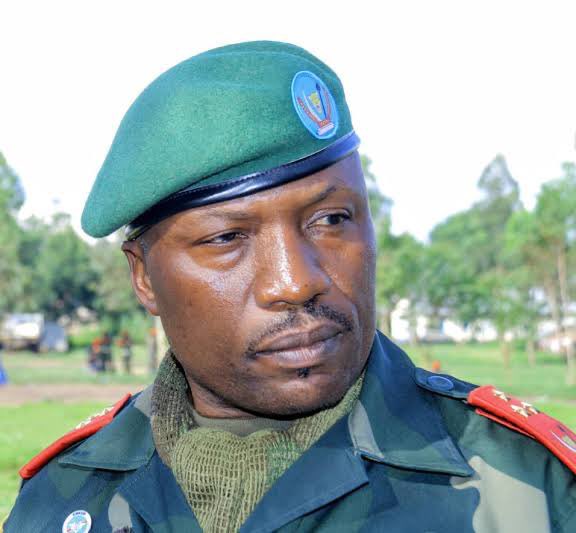 wakeup243's tweet image. Arrêtez-les, humiliez-les, exécutez-les autant que vous le voudrez, mais n’oubliez jamais qu’un général d’armes ne naît pas en un jour.

Soldats tenez bon.
#SauvonslaRDC
#RDC