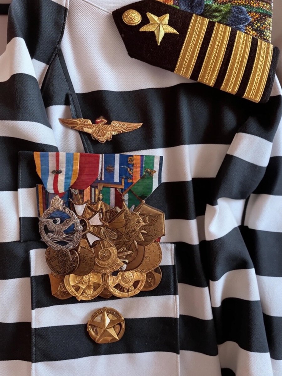 4SakenGhost's tweet image. Your entire career is built on silencing people through leaks, subpoenas, and dirty tricks, so watching you cry “intimidation” is comedy.

It’s not Trump trying to quiet you, it’s you terrified that real scrutiny finally lands on the guy who framed half the country as criminals.…