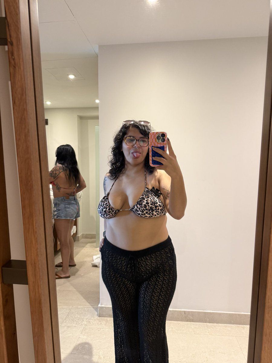 notlxna's tweet image. this bathing suit carried this weekend #SPAM #mwah