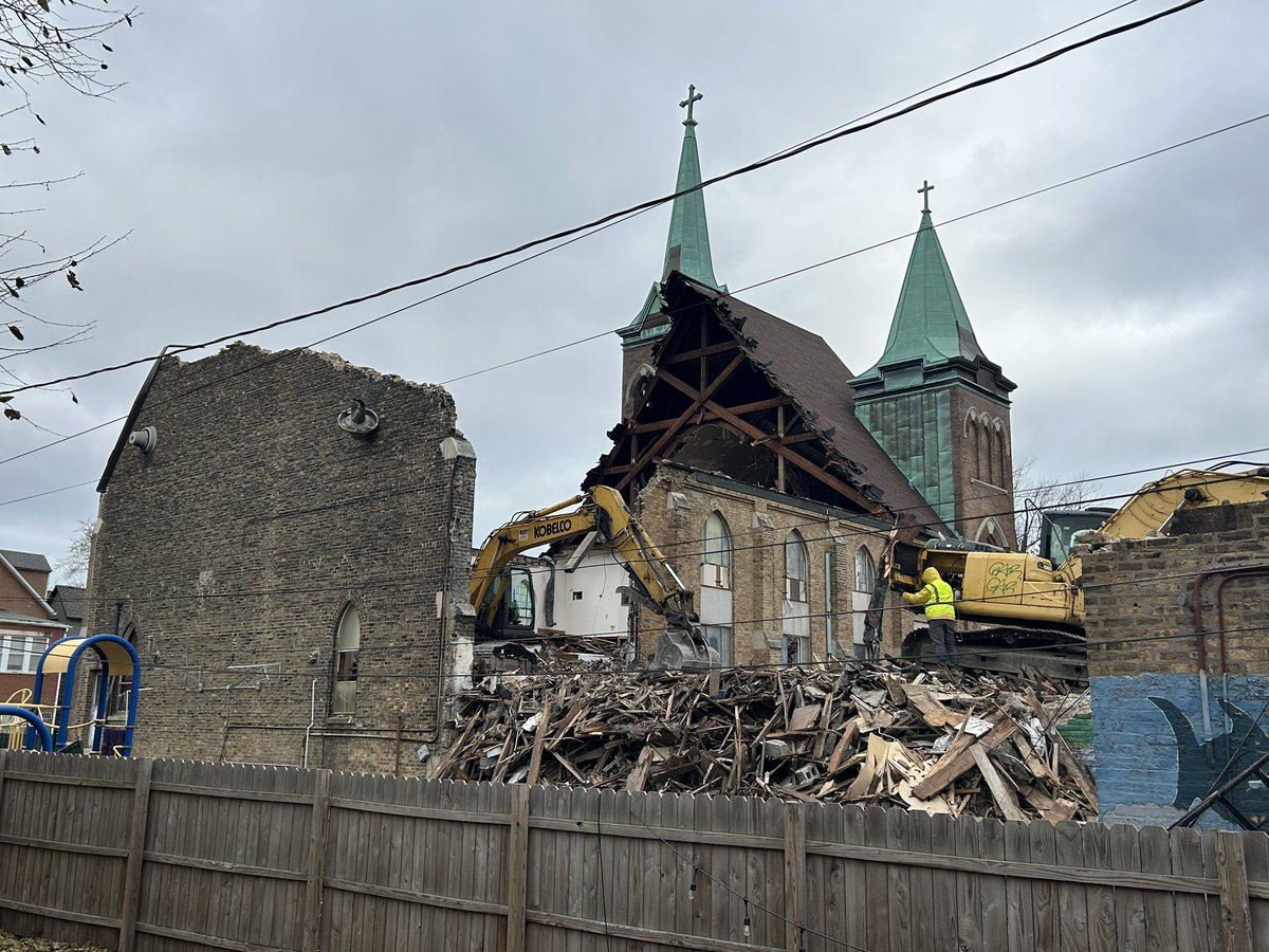 🏗 BuildingUpChi 🏗 tweet media