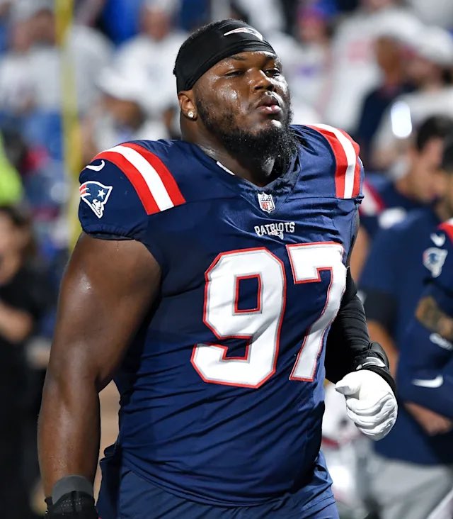 Both Milton Williams and Jared Wilson were seen today in the Patriots locker room ambulating without walking boots. 

Per: <a href="/_AndrewCallahan/">Andrew Callahan</a> 

👀🔥