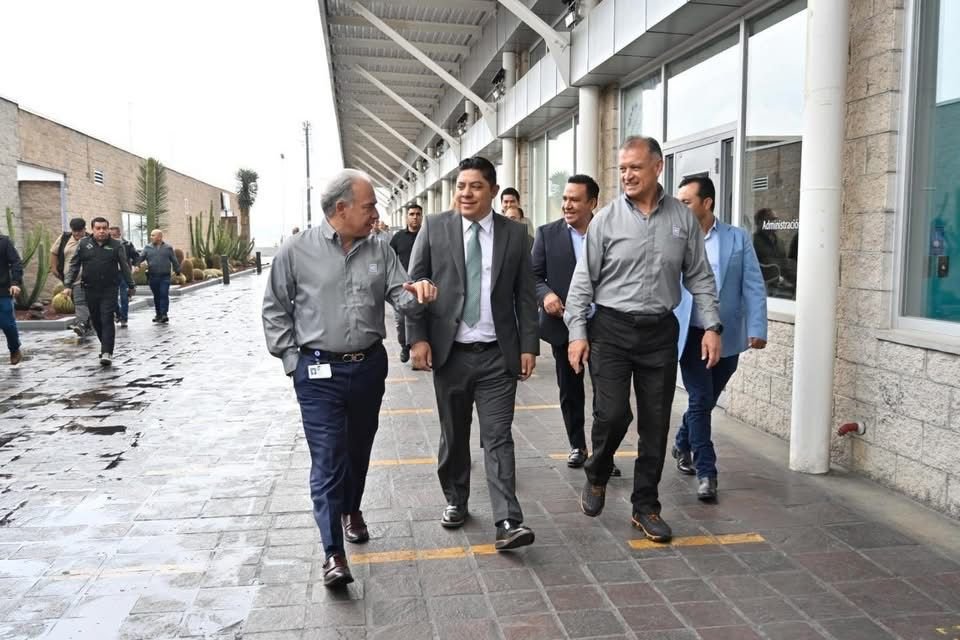 Palestra_SLP's tweet image. #SLP 

SLP, quinto lugar nacional en aumento de horas trabajadas IMMEX.

Información: tinyurl.com/3u3j9ya6