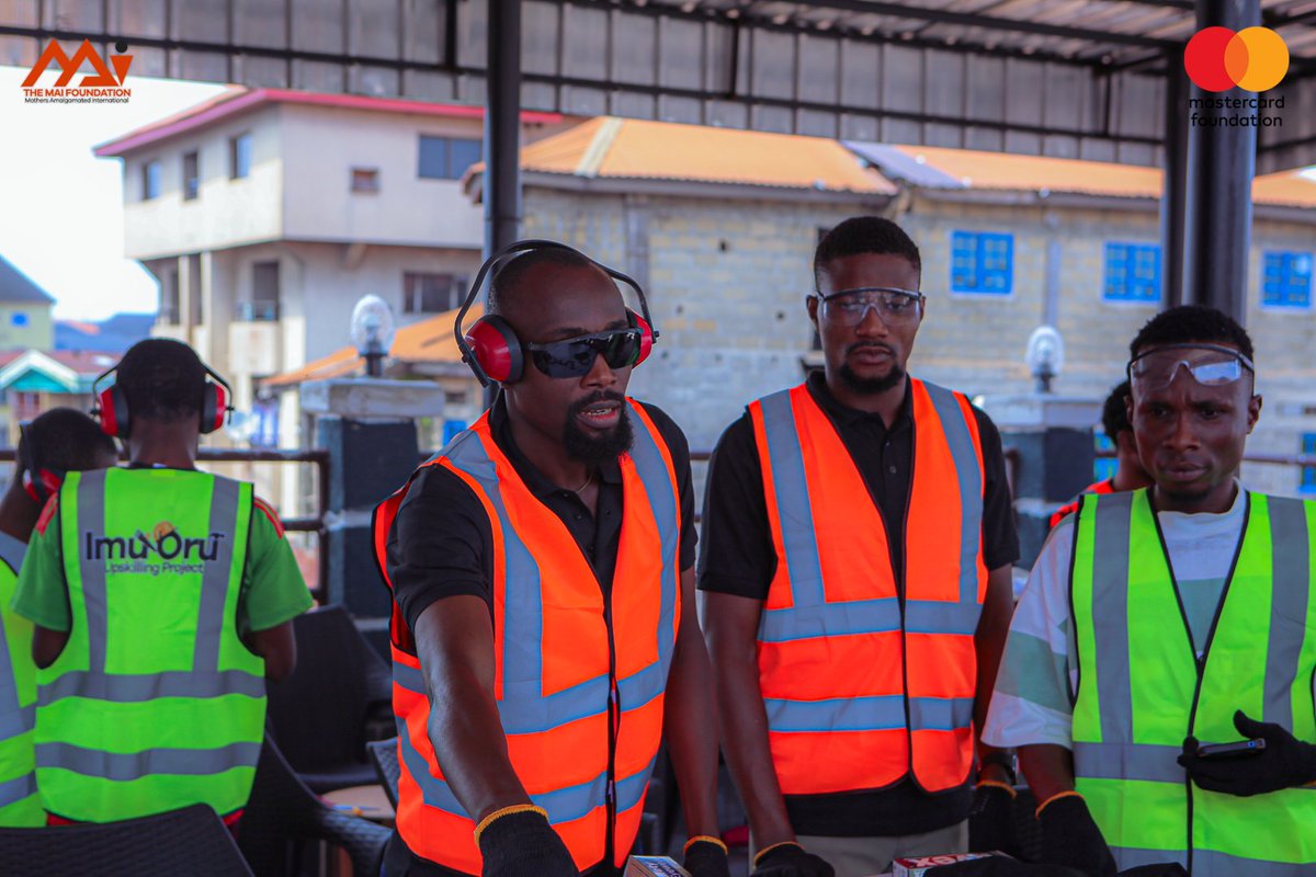the_mai_found's tweet image. The carpentry trainees are settling into the hands-on rhythm, marking dimensions, measuring angles, understanding how wood responds. Real skills, real confidence. 

#carpentry #SkillsDevelopment #ImuOruUpskillingProject #YouthEmpowerment