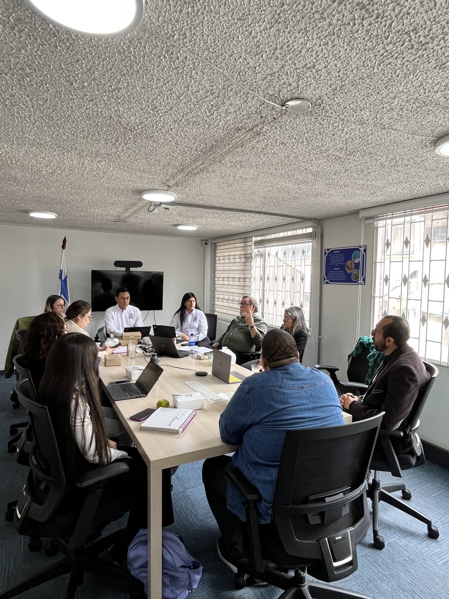 Realizamos un encuentro de articulación en migración con <a href="/CaritasSchweiz/">Caritas Schweiz</a>, <a href="/PlanPais/">ONG Plan País</a>, <a href="/FundaCapital/">Fundación Capital</a>, <a href="/DeAmerica10800/">Fundacion Cordilleras De America</a> y <a href="/GobiernoBTA/">Secretaría de Gobierno</a>. Sumamos experiencias y alianzas para fortalecer la atención a personas migrantes. 

¡Sigamos uniendo capacidades!