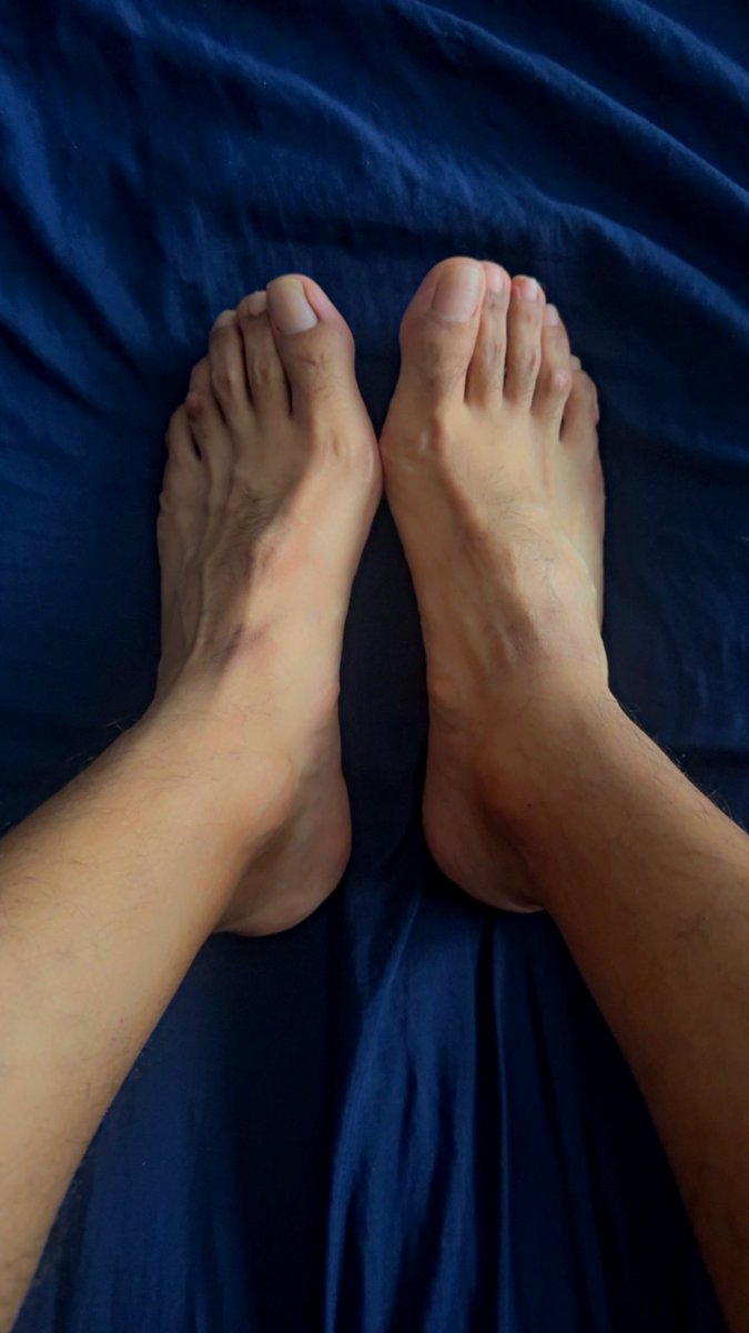 JrMontec's tweet photo. 44 #feet #pies #Twitter #men https://t.co/zBZZl6FvNT