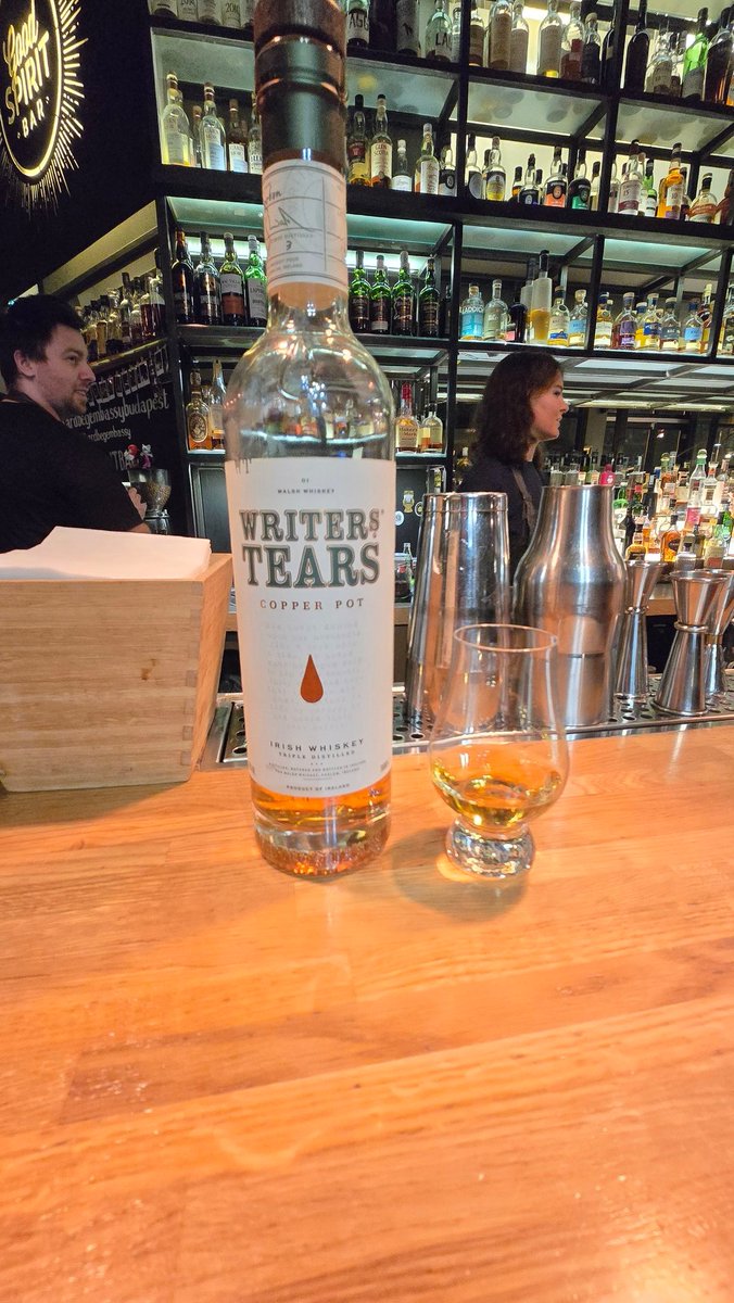 lmwalsh_CN's tweet image. Proof that Budapest love me. 

@WalshWhiskey @Conor_Dempsey