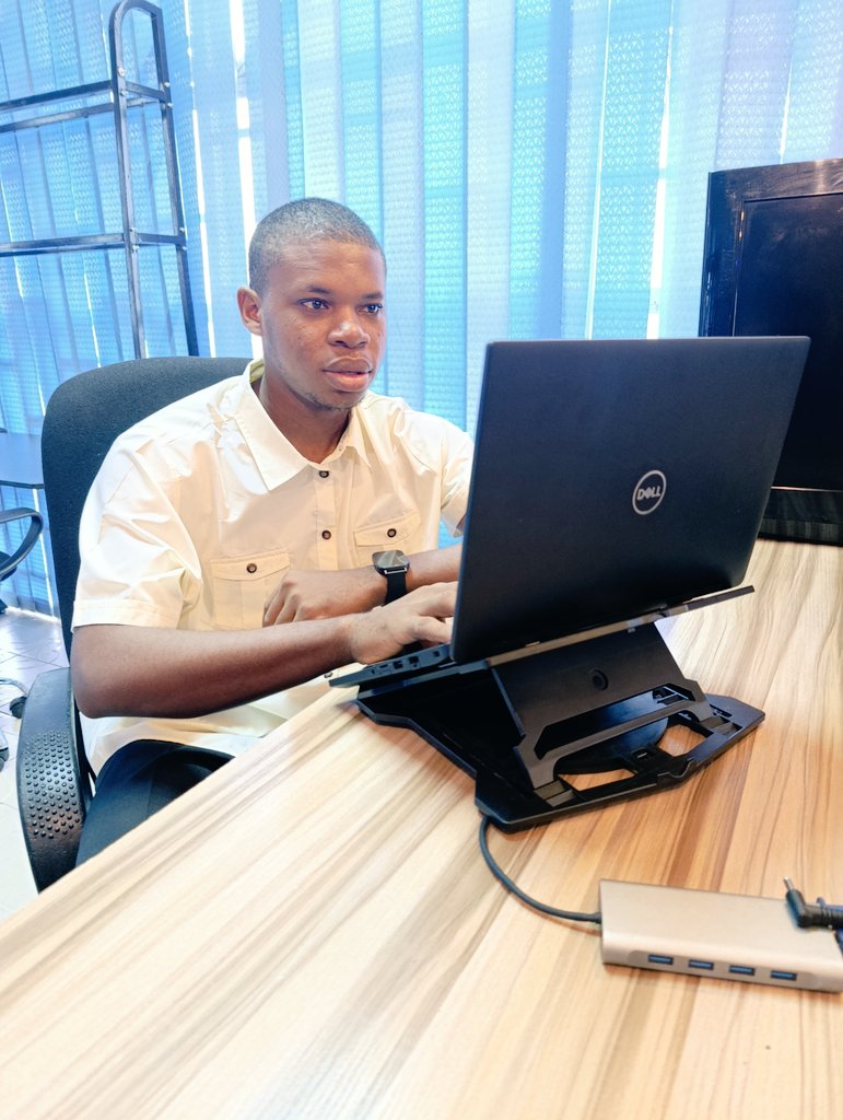 Physiodev_1's tweet image. This is the best year of my life.
Dove into web3
Made my first $1k after 5 years of coding, after deciding to build instead of just learning.

Got a decent laptop($220), a brand new phone($250).
Paid for X premium. 
Now it&apos;s time for the real work.
#web3 #web3builder.
I&apos;ll follow…