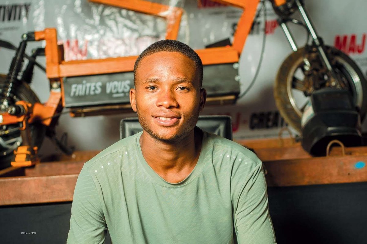 🔴 Abdoul Majid Moussa : Nouvel Ambassadeur de l’Innovation Nigérienne

🔴  À 24 ans, il a conçu un véhicule électrique, un tricycle destiné au transport rural ou un congélateur solaire portatif.

🔴 Découvrir → forbesafrique.com/abdoul-majid-m…
<a href="/Forbes_Afrique/">Forbes Afrique</a>
 #forbes30under30