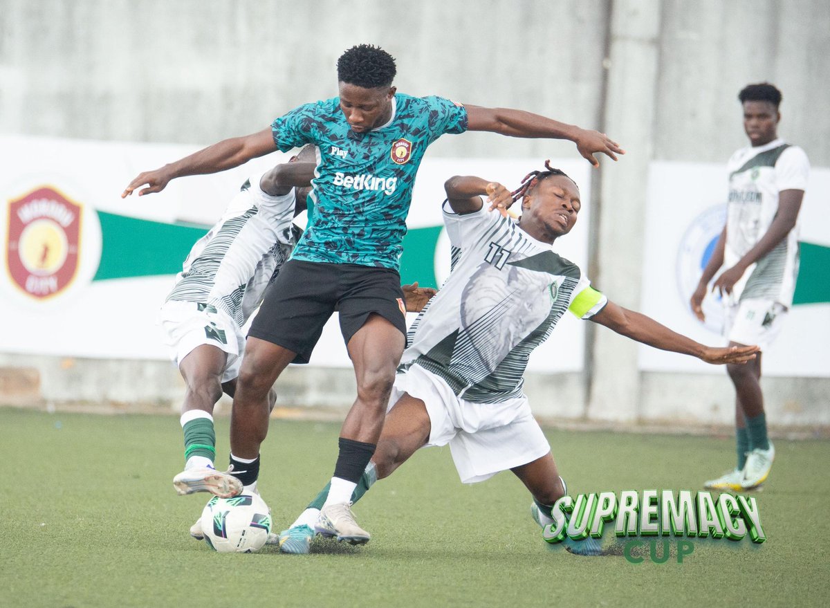 Bayoradegboyega's tweet image. Day 3 at the Lagos Supremacy Cup delivered fire!!!

Tripple 44 edged Broad City 1-0, while Real Sapphire shocked Beyond Limits 3-2 in a five-goal thriller. 

 Tarpeh Xavier (2) &amp;amp;  Ijele Daniel scored for Real Sapphire;  Saka Yusuf &amp;amp; Adeboyejo Emmanuel hit back for Beyond Limits.…