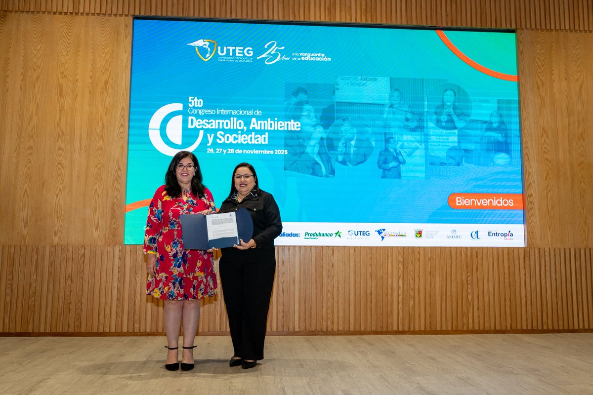 En la #UTEG se llevó a cabo la inauguración del Quinto Congreso Internacional de Desarrollo, Ambiente y Sociedad, un espacio académico que reúne a especialistas y profesionales comprometidos con la sostenibilidad y el progreso social. ♻️👏🏽

En esta edición contamos con la