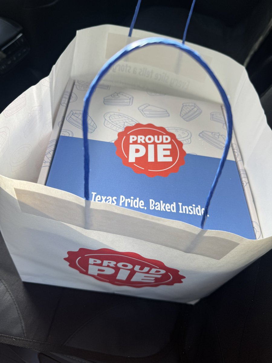 Such a fun way to support the <a href="/taylor_mustangs/">Taylor Athletics (Katy ISD)</a>! 🥧 🐎 Thanks to #ProudPie and <a href="/dishsociety/">DISH SOCIETY</a>