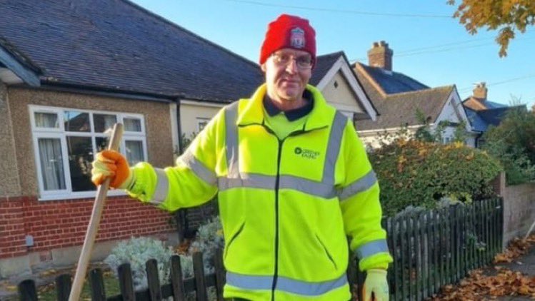 kingkapoor72's tweet image. Funeral Notice for Wayne Broadhurst

The funeral of Wayne Broadhurst will take place on Wednesday, 3rd December at 2:15pm at:

Breakspear Crematorium
Breakspear Road, Ruislip
HA4 7SJ, England

After the service, everyone is welcome to join for drinks and remembrance at:

The…