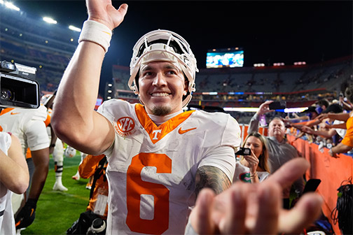 RPotkey's tweet image. The @Vol_Football and @VandyFootball rivalry dates back to 1892. For the first time in that history, the teams will be led by two Hispanic quarterbacks.

On the importance and inspiration that provides. 

🔗tnledger.com/editorial/Arti…