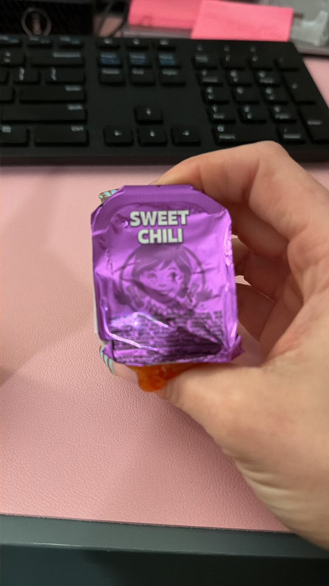 <a href="/Wendys/">Wendy’s</a> do you have your pigtails crossed what the hell is this and where is my sweet and sour sauce??? I’m gonna pull Dave from the grave to fix this catastrophic change