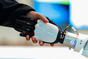 qz's tweet image. AI can replace nearly 12% of U.S. workers, according to MIT study: The study simulated over 151 million U.S. workers interacting with AI tools to measure automation potential dlvr.it/TPThSC