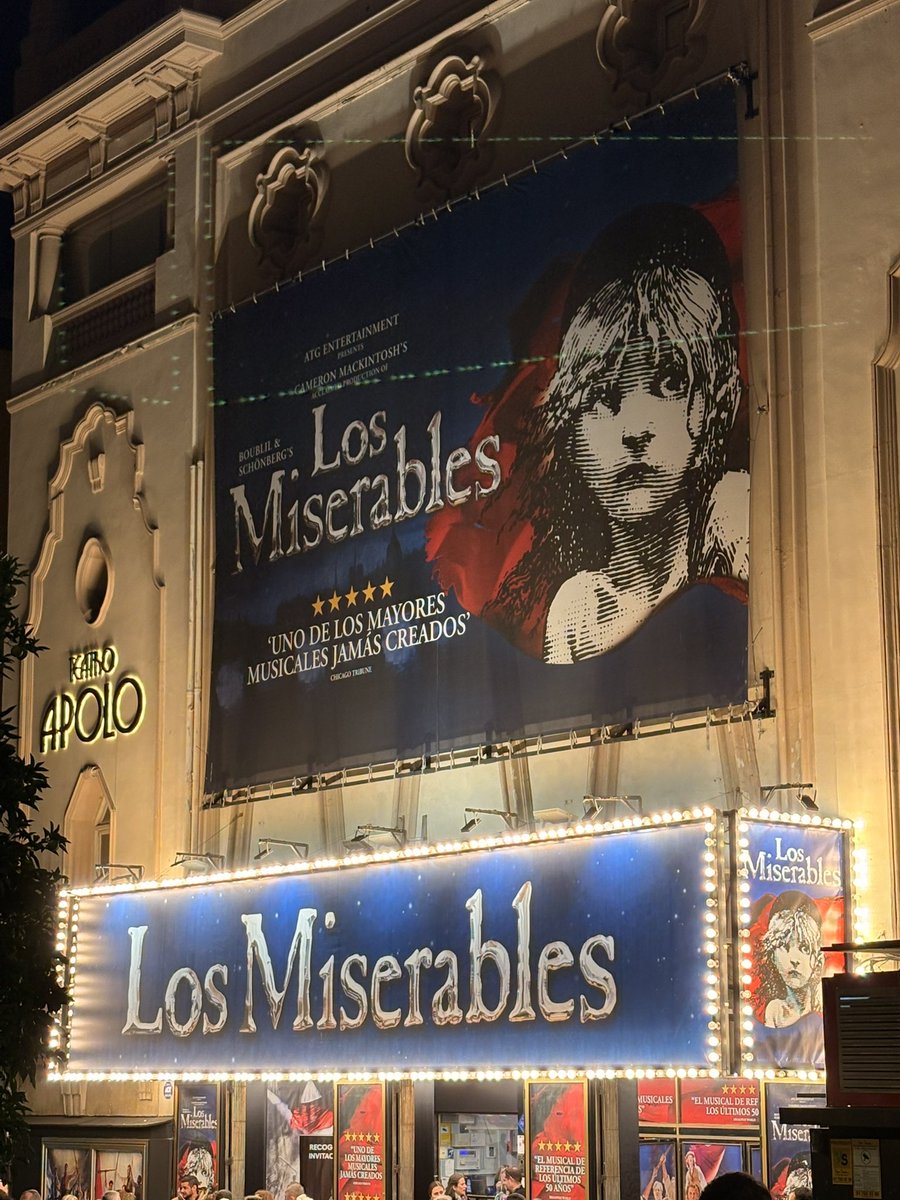 Está pasando. Los que me conocen saben bien lo que este musical representa

One day more!!!!