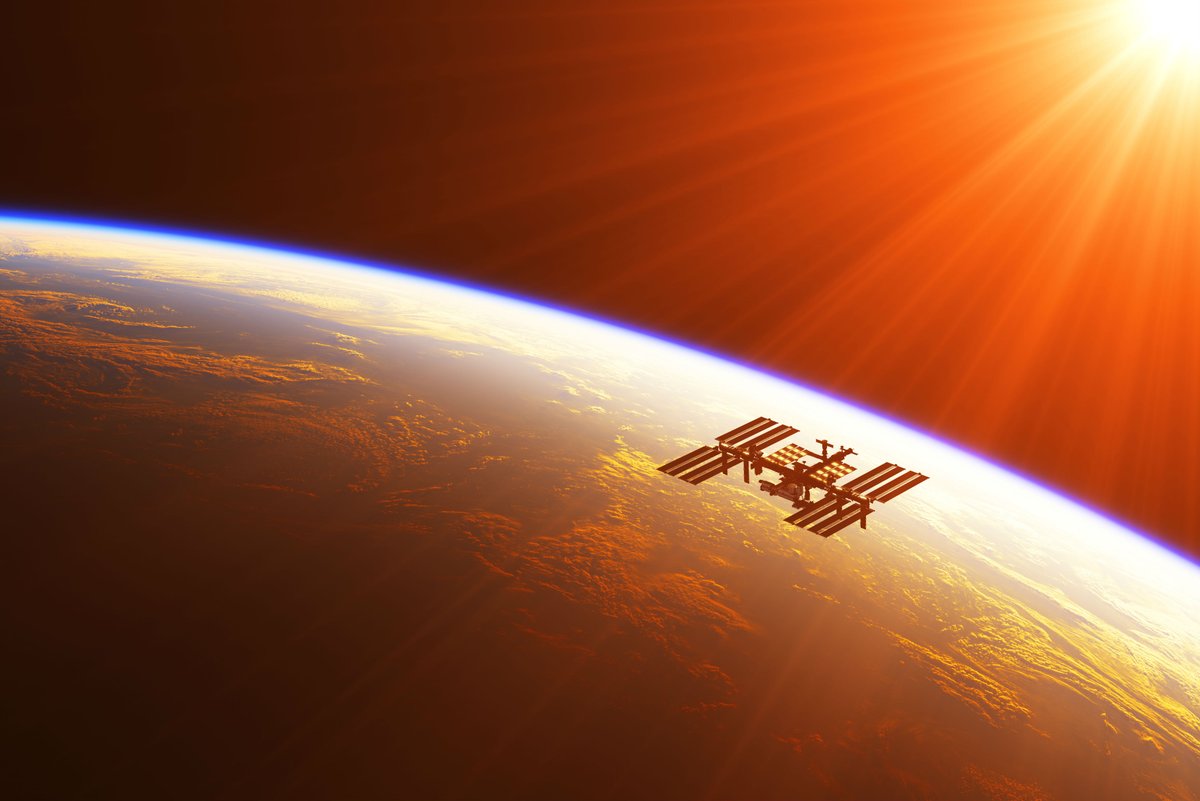 smartyrajesh513's tweet image. 🌌 The ISS has completed 25 years of continuous human presence in space — thousands of experiments, hundreds of discoveries, and our eyes set on Mars. #SpaceStation #Science #ISS