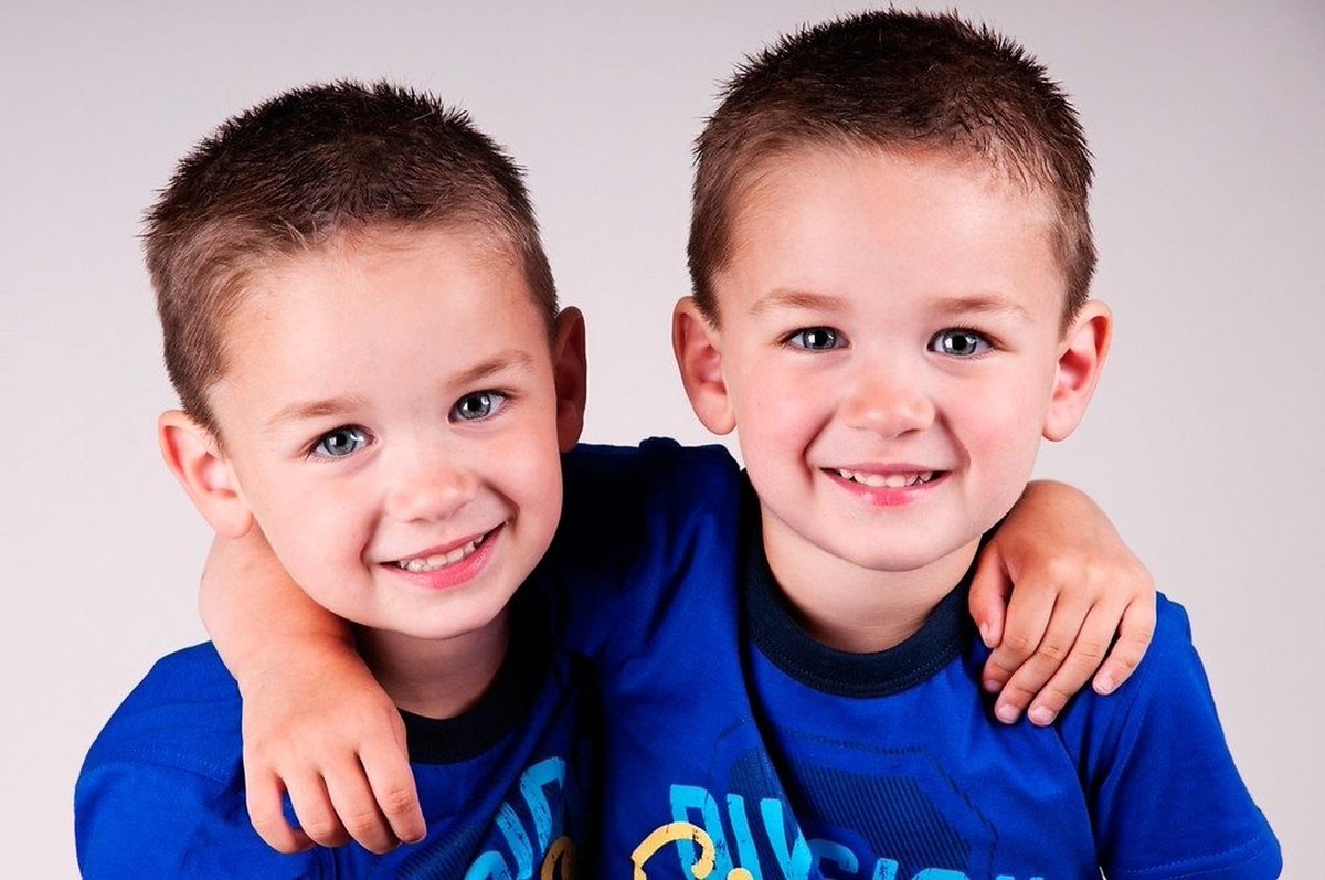 1. Vet aquí la publicació de #boncatalà del 26 de novembre. Serà un enfilall de tres unitats en què diré més paraules compostes que s'escriuen separades amb traç (x.com/Virgili7/statu…) perquè les formen dos elements iguals o molt semblants.
+