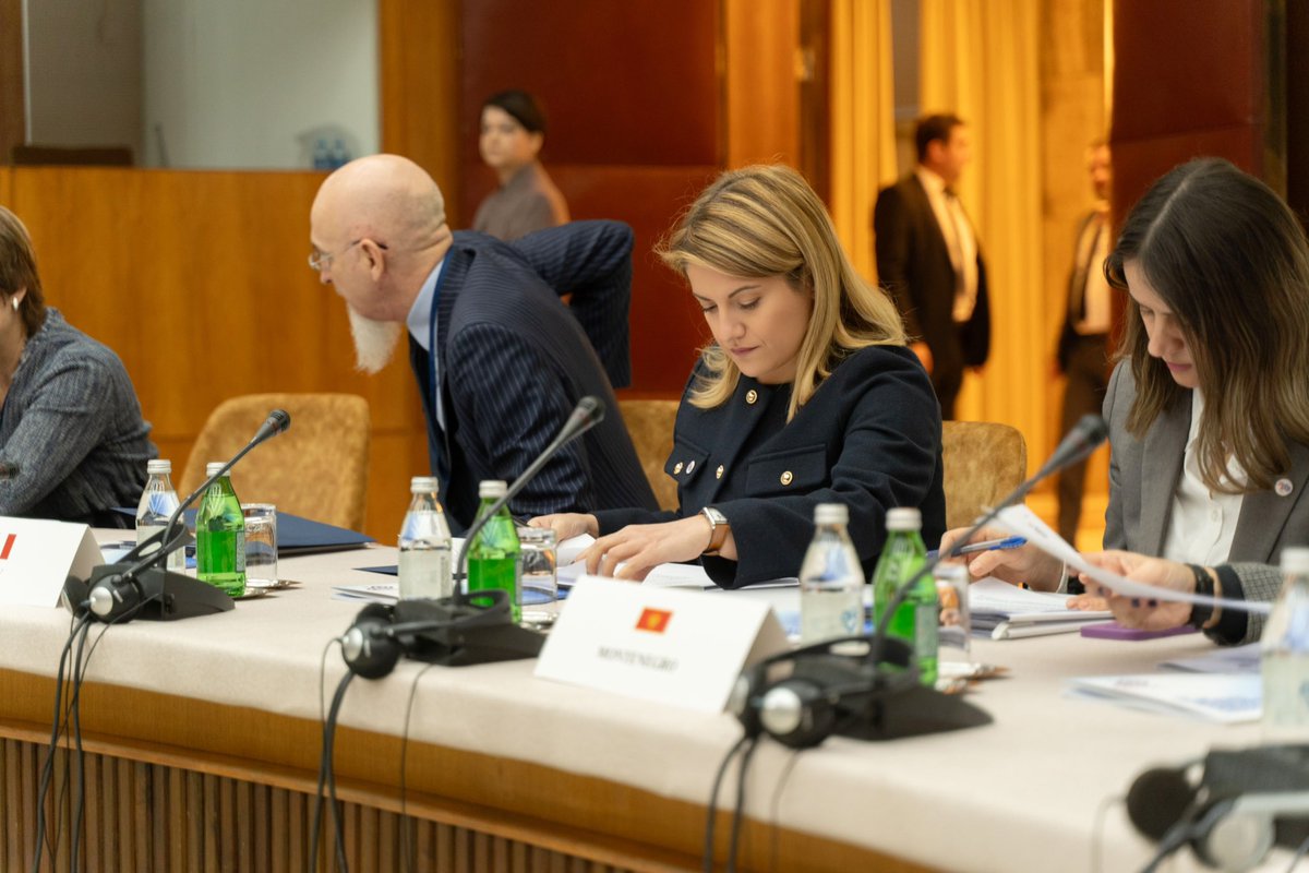 tripodimaria's tweet image. 📍Belgrado 🇷🇸. Produttiva riunione #InCE. Ribadito il forte 
impegno 🇮🇹 a sostenere l’Iniziativa anche tramite il Fondo presso la #Bers, che promuove riforme, capacità tecniche, investimenti in ambiti strategici quali energia, infrastrutture, ambiente e innovazione.