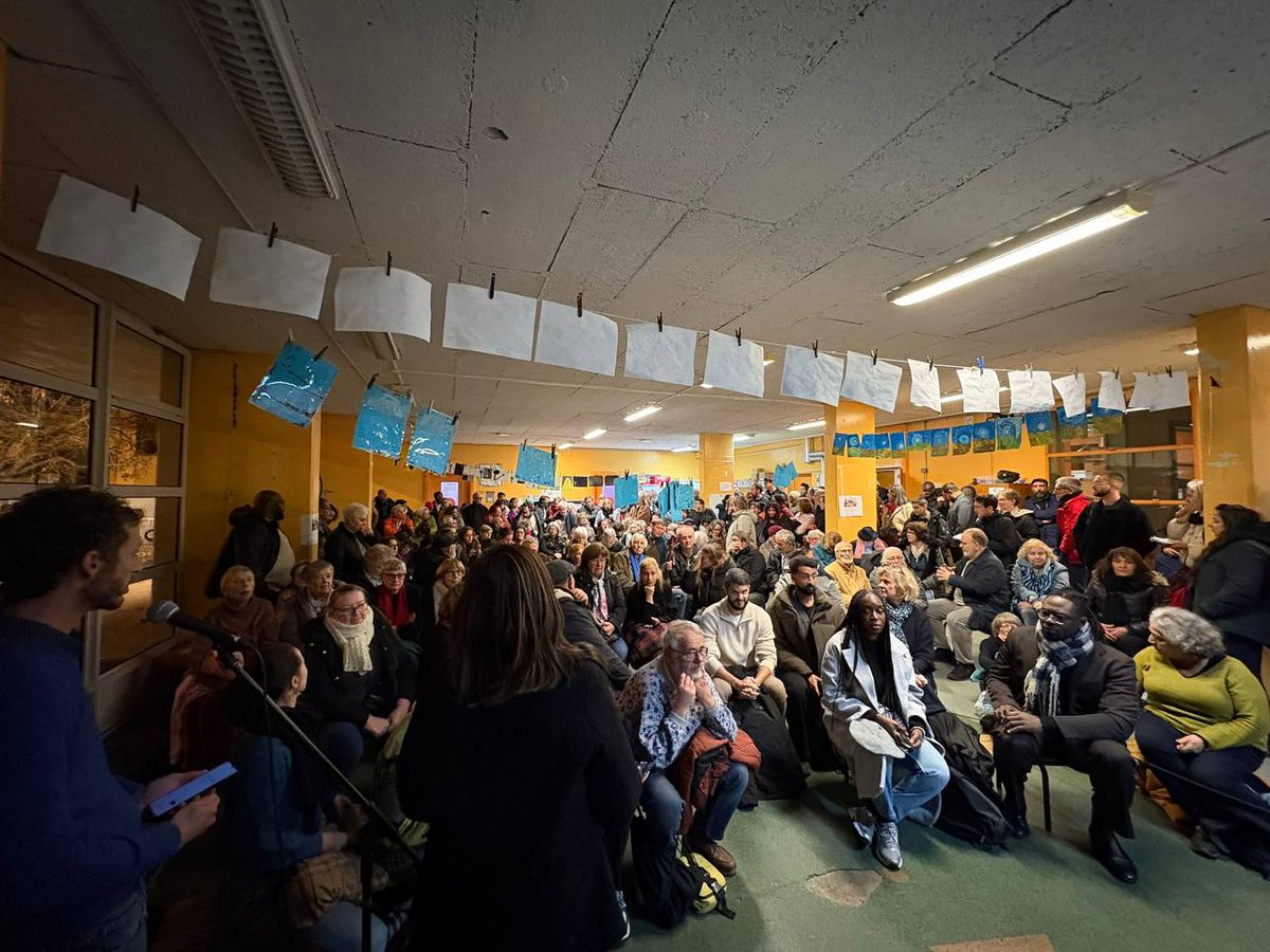2026 : Unité dans les paroles, unité dans les actes, unité dans le projet !

Merci au collectif "MUNICIPALE 2026 : ON S'EN MÊLE!" pour leur invitation d'hier soir à cette réunion publique ô combien utile.

Nous serons à la hauteur des enjeux.